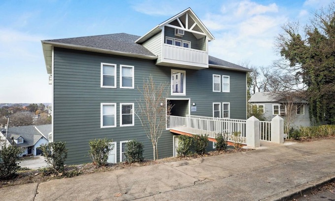 Five Points South Condo | Hilltop Hideaway- Groups/King Beds/Parking/3 Units