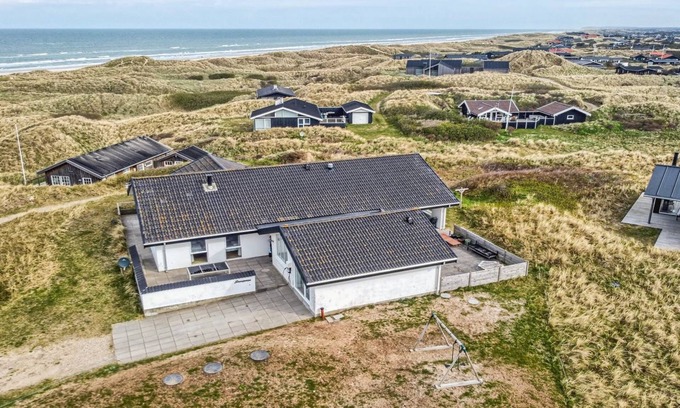 Grønhøj House | "Hilmer" - 180m from the sea by Interhome