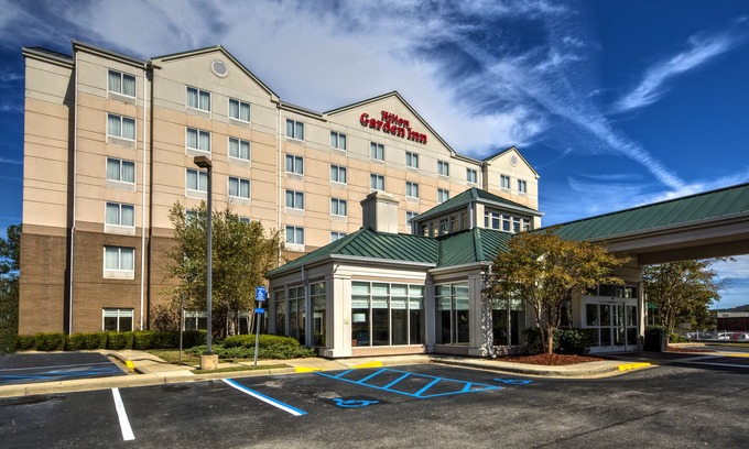 Homewood Hotel | Hilton Garden Inn Birmingham/Lakeshore Drive
