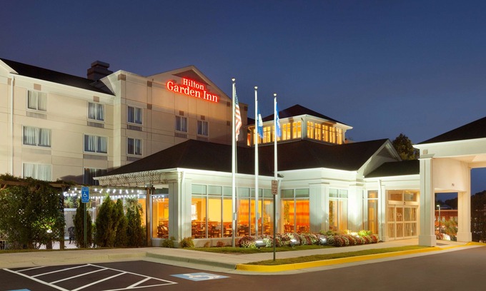 Fairfax Hotel | Hilton Garden Inn Fairfax