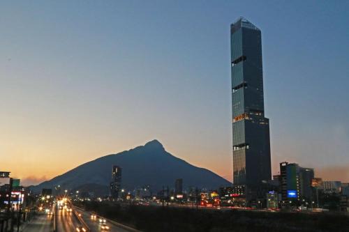 Monterrey Hotel | Hilton Garden Inn Monterrey Obispado