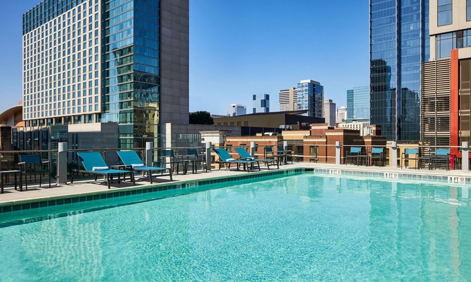 Rutledge Hill Hotel | Hilton Garden Inn Nashville Downtown/Convention Center