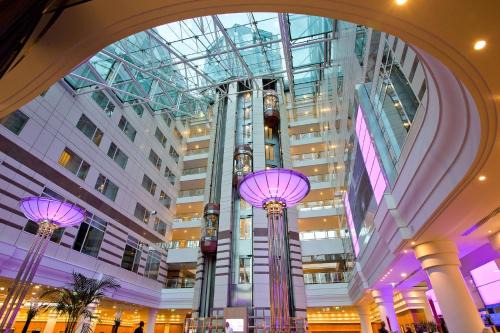 Tremblay-les-Gonesse Hotel | Hilton Paris Charles De Gaulle Airport
