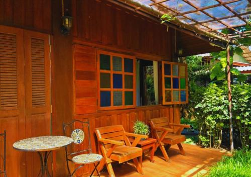 Mae Chan Hotel | Him Jan Home