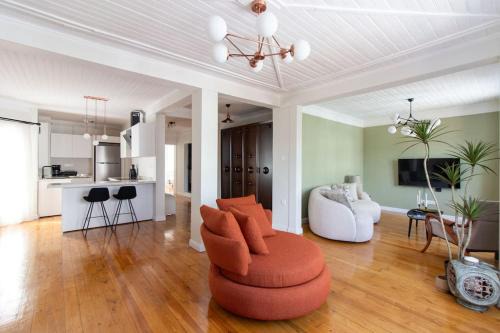 Sisli Apartment | Historic 2BR Gem in Downtown Sisli AC in All Rooms