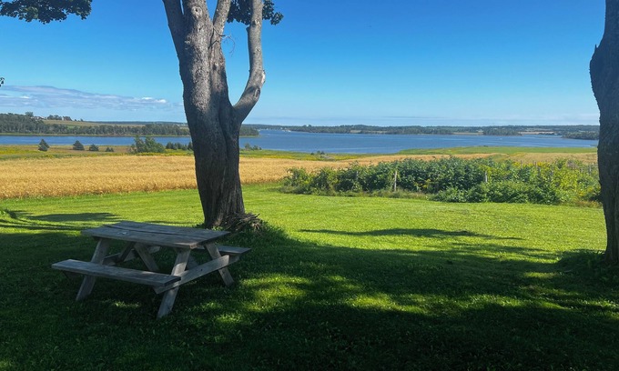 Clyde River House | Historic 4-bedroom farm and vineyard on 100 acres with waterfront