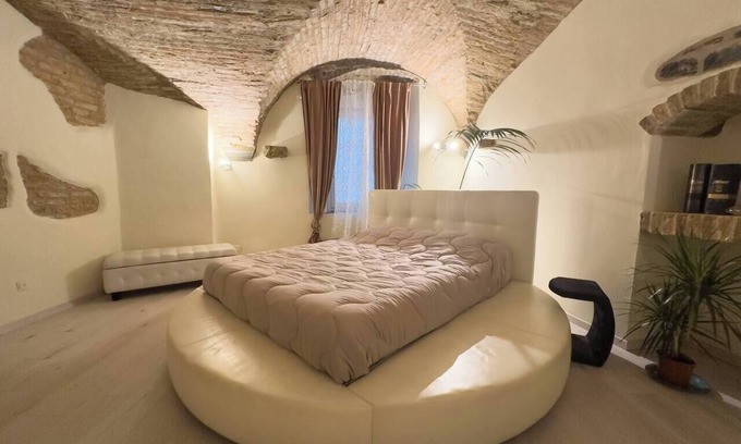 Citta Alta Apartment | Historic charm in the heart of Bergamo - romantic stay among the vaults of the 15th century