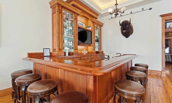 Custer House | Historic Kleemann House, 1883 luxury in Custer