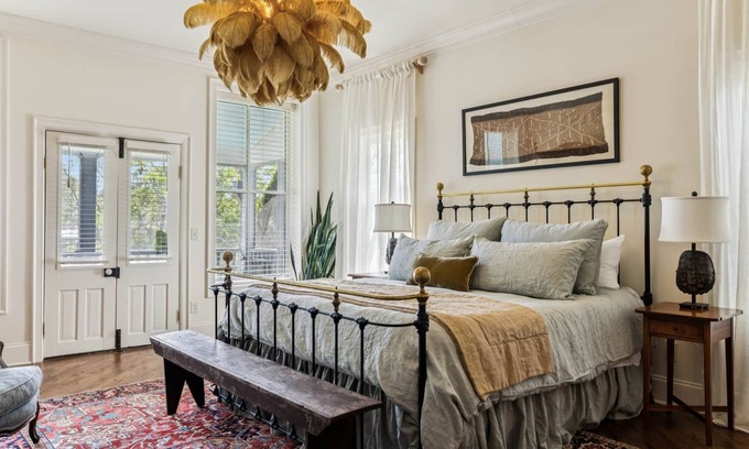 Leipers Fork House | Historic Leiper's Fork Inn