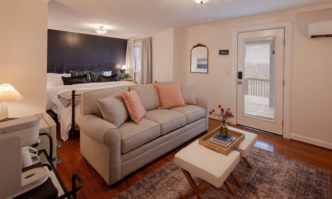 Chattanooga Bed & Breakfast | Historic Riverview Inn | Suite Nine
