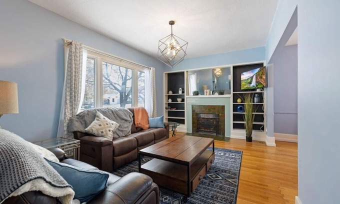 Central City House | Historic SLC Trolley Square 2 bd Home