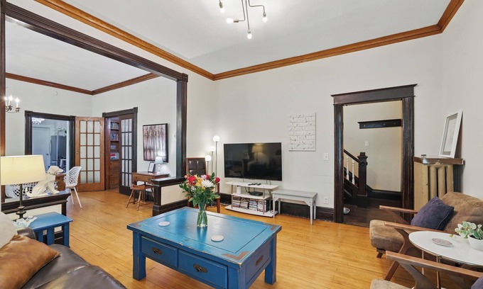 Payne - Phalen House | Historic St. Paul Stay w/Parking Group and Family Friendly!