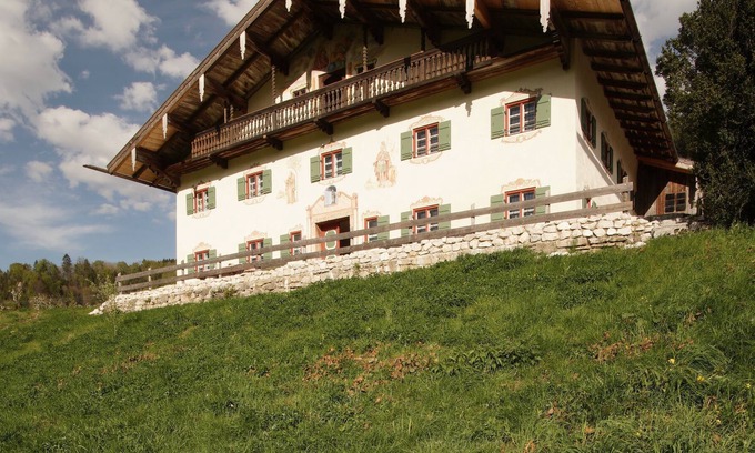 Schleching House | Historical holiday home (farm) with indoor pool