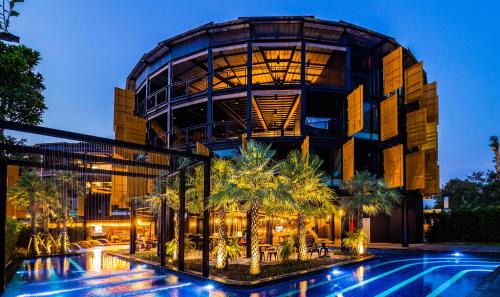 Chalong Hotel | Hivetel