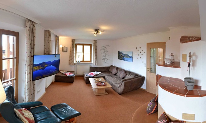 Schliersee Apartment | HOAMATGFUI - Apartments Haus Sonnbichl, Josef and Martina Greipl