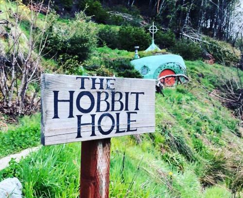 Gasquet House | Hobbit Hole Sustainable Ecovillage