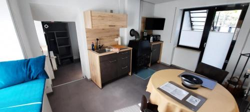 Kettig Apartment | Hochwertiges Apartment mit 3 Räumen und Terrasse statt Hotelzimmer - Festung zu Ketghe, Nähe Koblenz