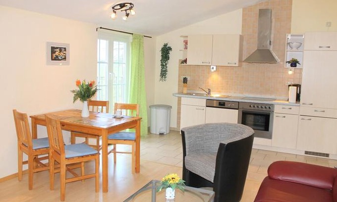 Riepsdorf Apartment | 'Hof Triangel - Whg 1' - Bauernhofurlaub mit Streicheltieren und Treckerfahren