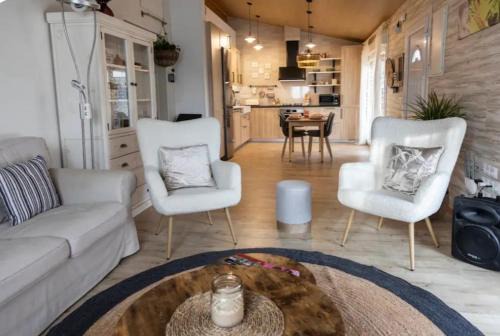 L'Ametlla del Valles House | Hogar con encanto y personalidad