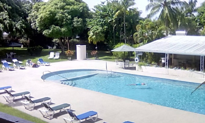 Sunset Crest Apartment | Holetown, West Coast Apartment, Barbados Sleeps 2