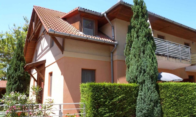 Balatonboglar Apartment | Holiday apartment only 30 meters from the beach