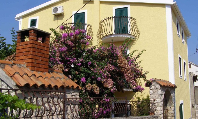 Kukljica Apartment | Holiday apartment Adriatic Sea at only 35 m