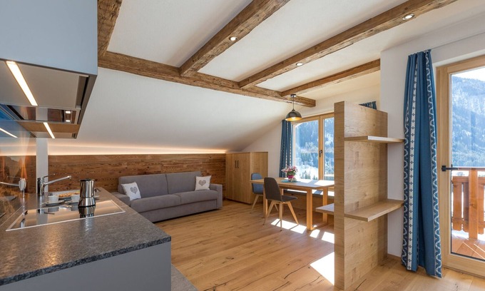 Valle di Casies Apartment | Holiday Apartment 'Ausserharmerhof Himmelreich' with Mountain View, Shared Garden and Wi-Fi