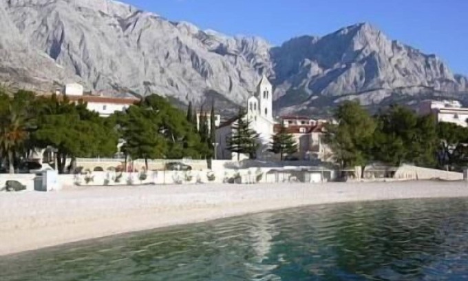 Baska Voda Apartment | Holiday apartment Bast for 1 - 3 persons with 1 bedroom - Row house
