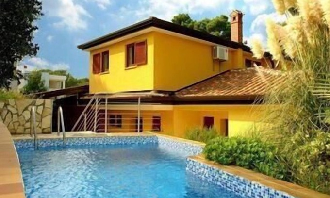 Buje Apartment | Holiday apartment Buje for 1 - 10 persons with 3 bedrooms - Holiday apartment