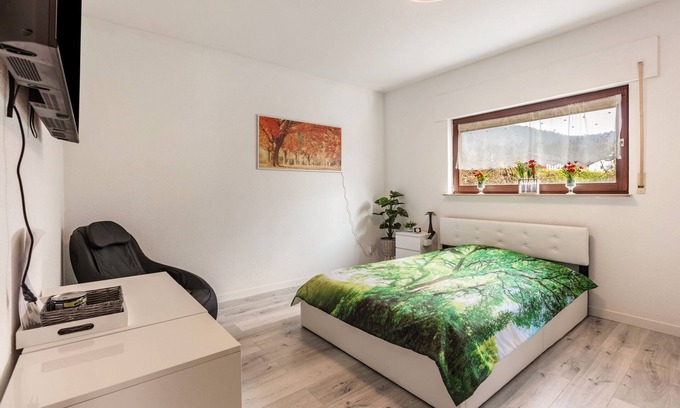 Bad Saeckingen Apartment | Holiday Apartment Haus Sonnenschein in Bad Säckingen, with Garden and Terrace