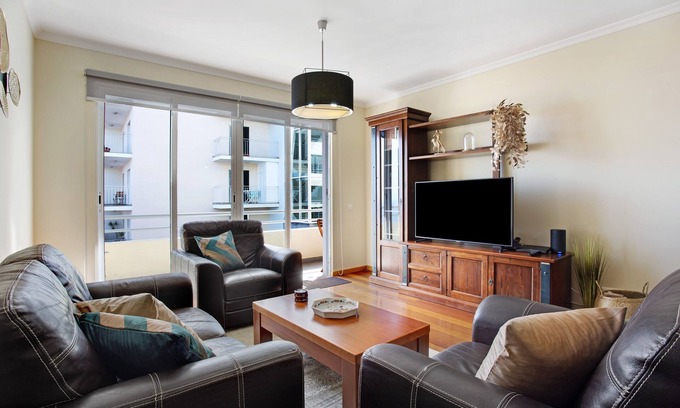 Canico Apartment | Holiday Apartment 'Fénix Garajau' with Sea View, Balcony & Wi-Fi