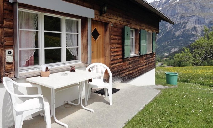 Grindelwald Ski Chalet | Holiday apartment Grindelwald for 1 - 4 persons with 2 bedrooms - Farmhouse