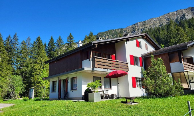Giswil Apartment | Holiday apartment Giswil for 1 - 5 persons with 2 bedrooms - Row house