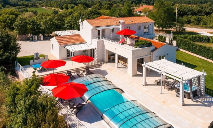 Rezanci Apartment | Holiday apartment Rezanci for 1 - 12 persons with 5 bedrooms - Luxury holiday home