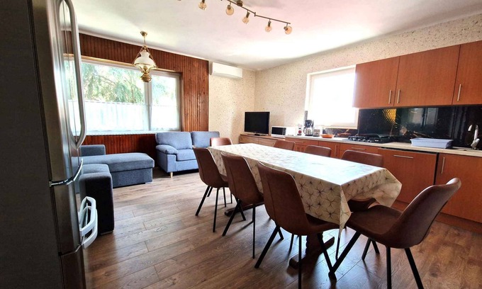 Balatonlelle Apartment | Holiday apartment with air conditioning, terrace and large garden