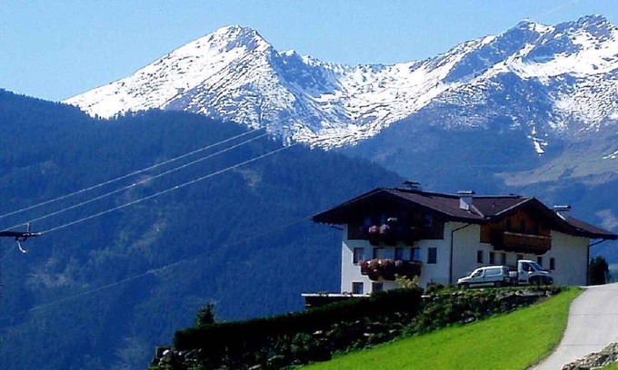 Gattererberg Apartment | Holiday apartment in quiet surroundings in the region of the Zillertal mountains