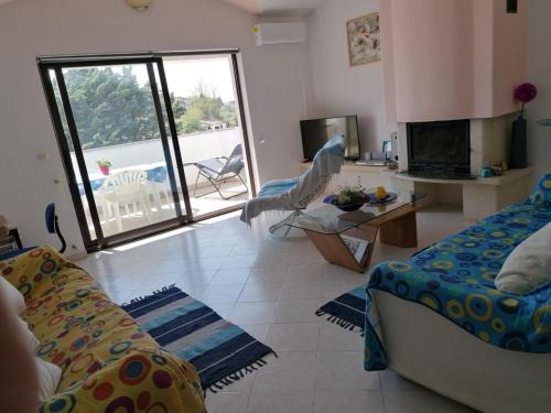 Funtana Apartment | Holiday apartment in Funtana with balcony, air conditioning, WiFi, washing machine 4982-9