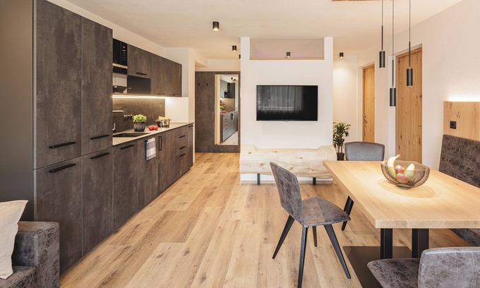 San Giovanni Apartment | Holiday Apartment 'Silva Timeout' with Mountain View, Private Terrace and Wi-Fi