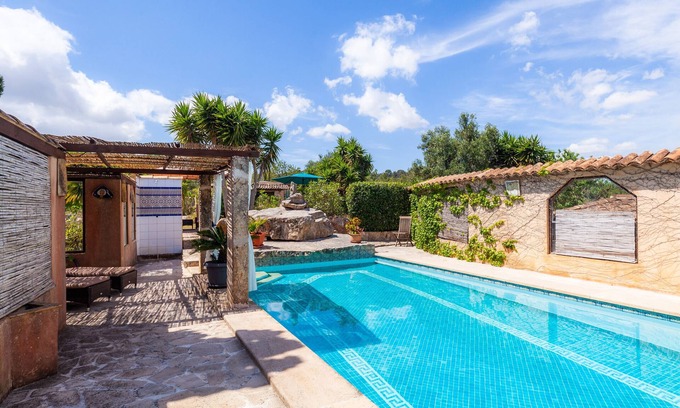 Son Macia Villa | Holiday Apartment "Junior Suite Adults Only Mallorca" with Mountain View, Shared Pool & Wi-Fi