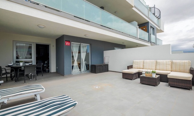 Granadilla de Abona Apartment | Holiday Apartment La Tejita Beach close to the Beach with Wi-Fi, Terrace & Shared Pool