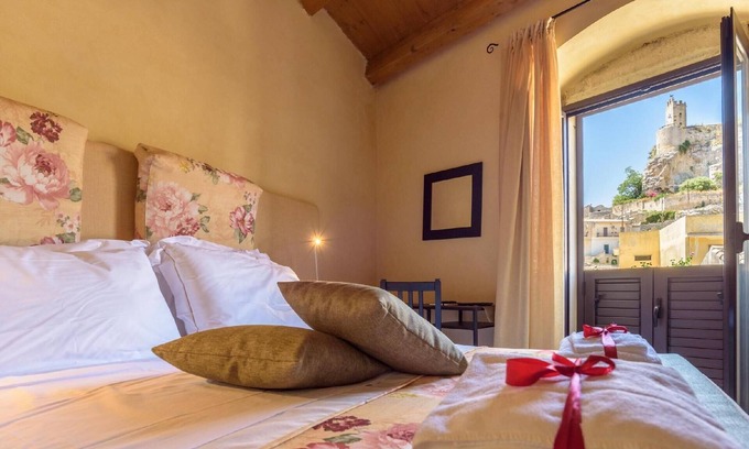 Modica Apartment | Holiday apartment Modica for 1 - 4 persons with 1 bedroom - Holiday apartment