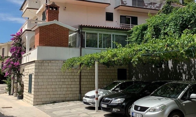 Duce House | Holiday apartment Omiš for 1 - 4 persons with 1 bedroom - Holiday house