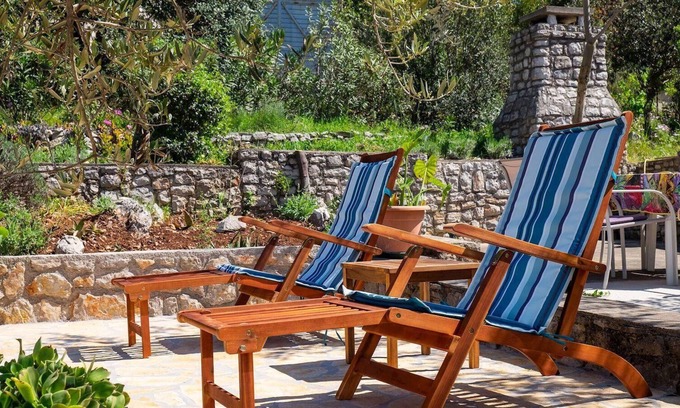 Veli Losinj Apartment | Holiday apartment Veli Losinj for 1 - 2 persons - Twin house