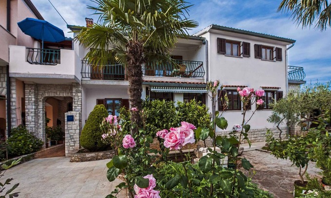 Rovinj Apartment | Holiday apartment with 6 sqm terrace