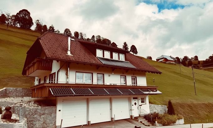 Wieden Apartment | Holiday Apartment with Mountain View 2 with Balcony and Wi-Fi