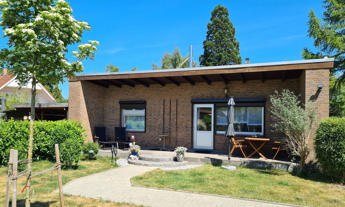 Lensterstrand House | Holiday bungalow with terrace in Zwergenweg 34 in Grömitz-Lensterstrand