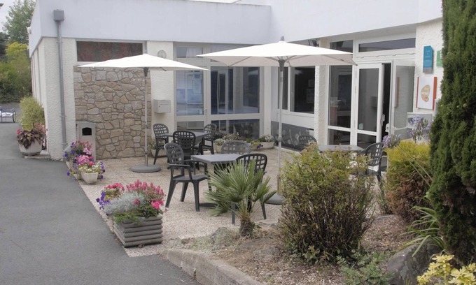Saint-Cast-le-Guildo House | Holiday complex La Côte d'Émeraude, St.Cast-le-Guildo, terraced house Sea view