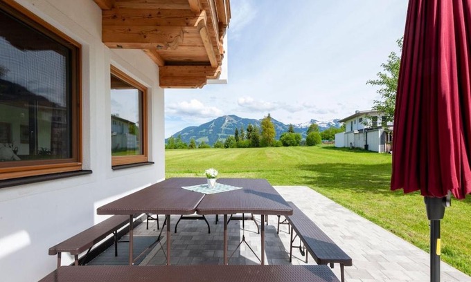 Hopfgarten im Brixental House | Holiday Home Brixen Valley Ski Bus Access