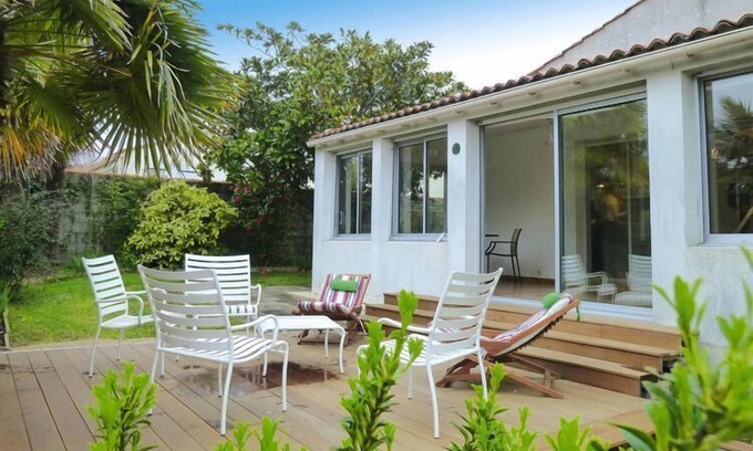 Les Sables d'Olonne House | Holiday Home in Vendee near Sandy Beaches