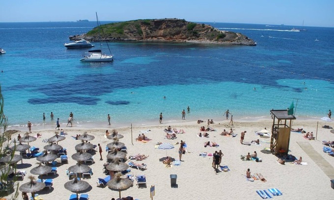 Portals Nous Apartment | Holiday Home A2 at 100m from Portals Nous beach (VTV0047BAL)